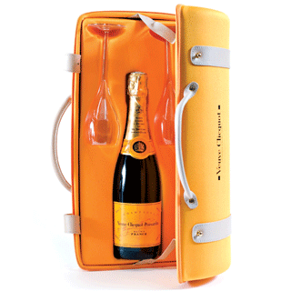 Veuve Clicquot Traveller Champagne Gift