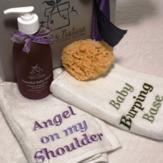 New Parents Burp & Bath Gift Set image