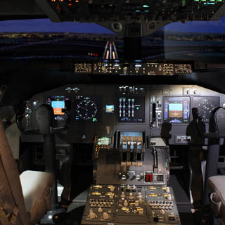Jumbo Jet Flight Simulator Experience - 45 mins