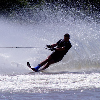 €125 Waterskiing Gift Voucher image