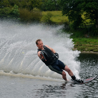 €200 Waterskiing Gift Voucher image